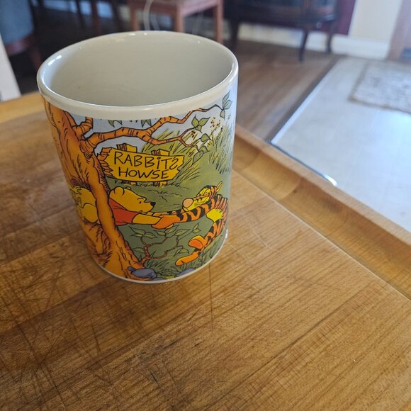 Winnie the Pooh Mug - Picture 1 of 6